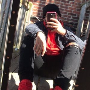 Meet your Posher, Alexander